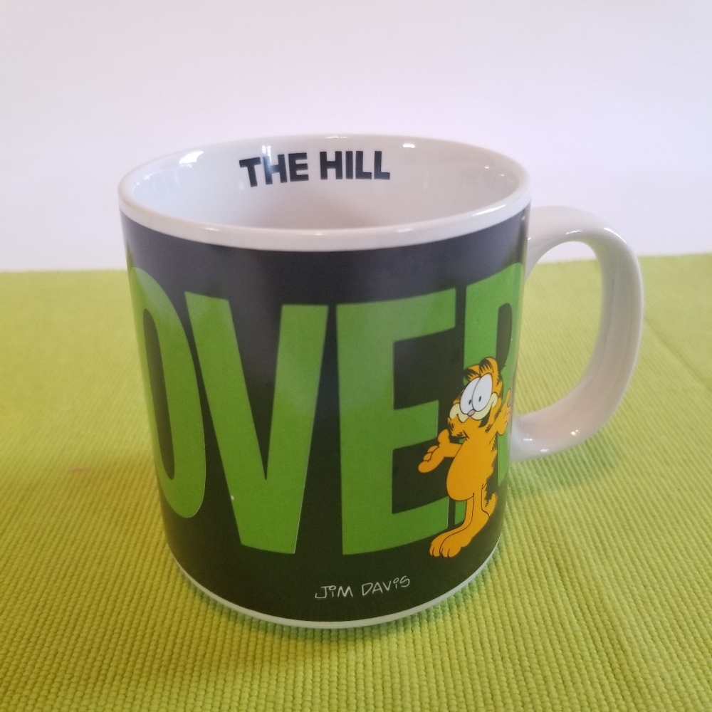 VTG Garfield enesco OVER THE HILL mug